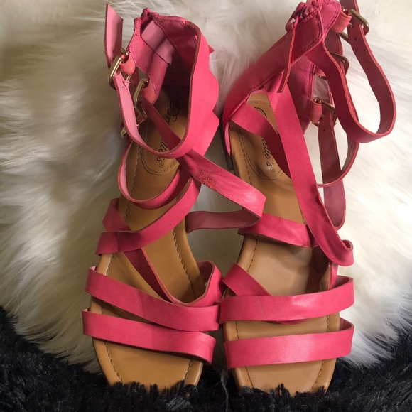 Summer Sandals - Picture 2 of 3